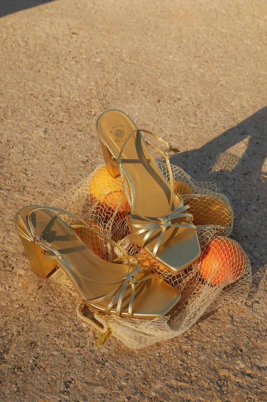 Sandalia MÓNICA PETITE Oro