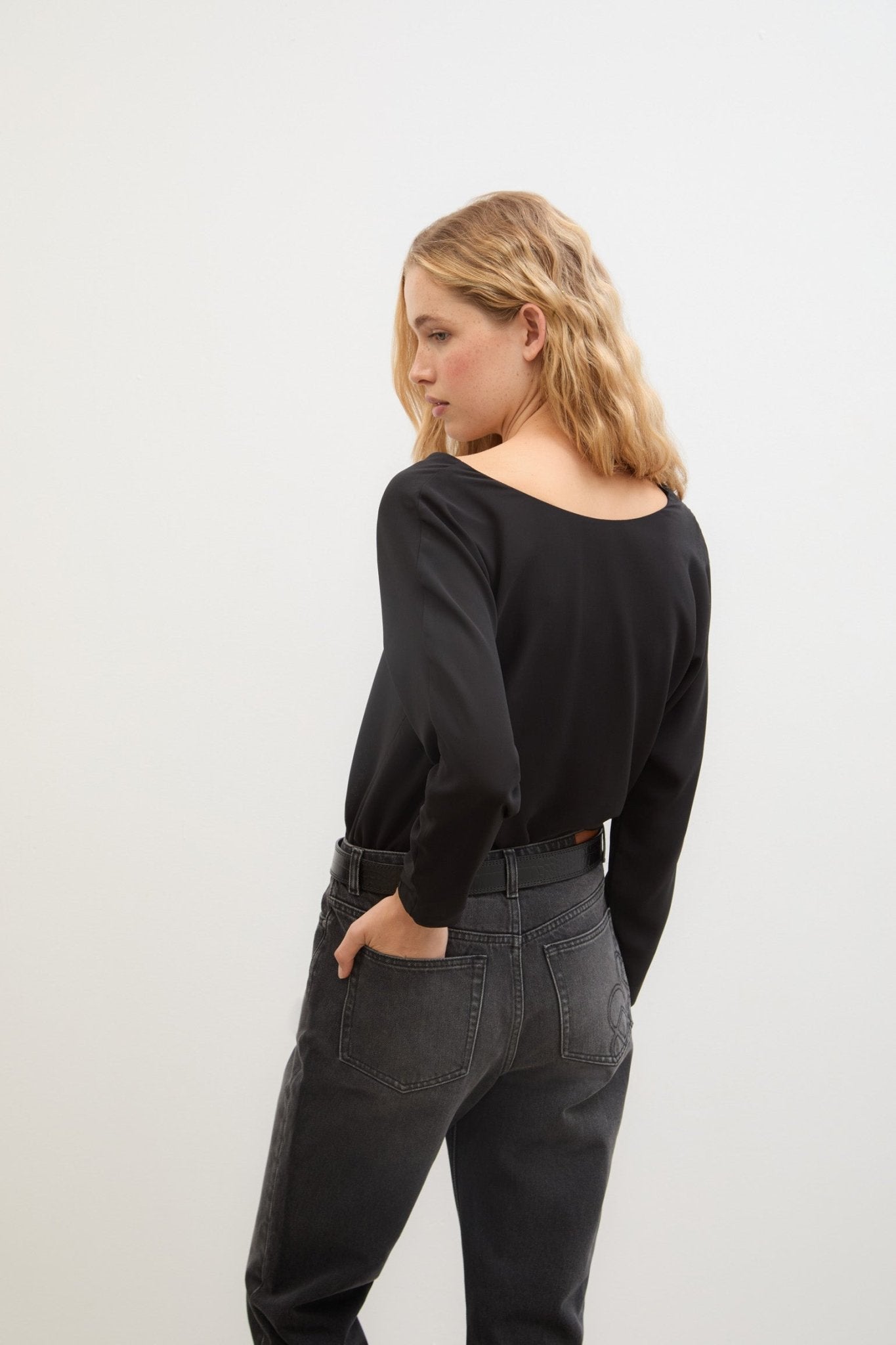 Blusa WASABI Black - BIMANI