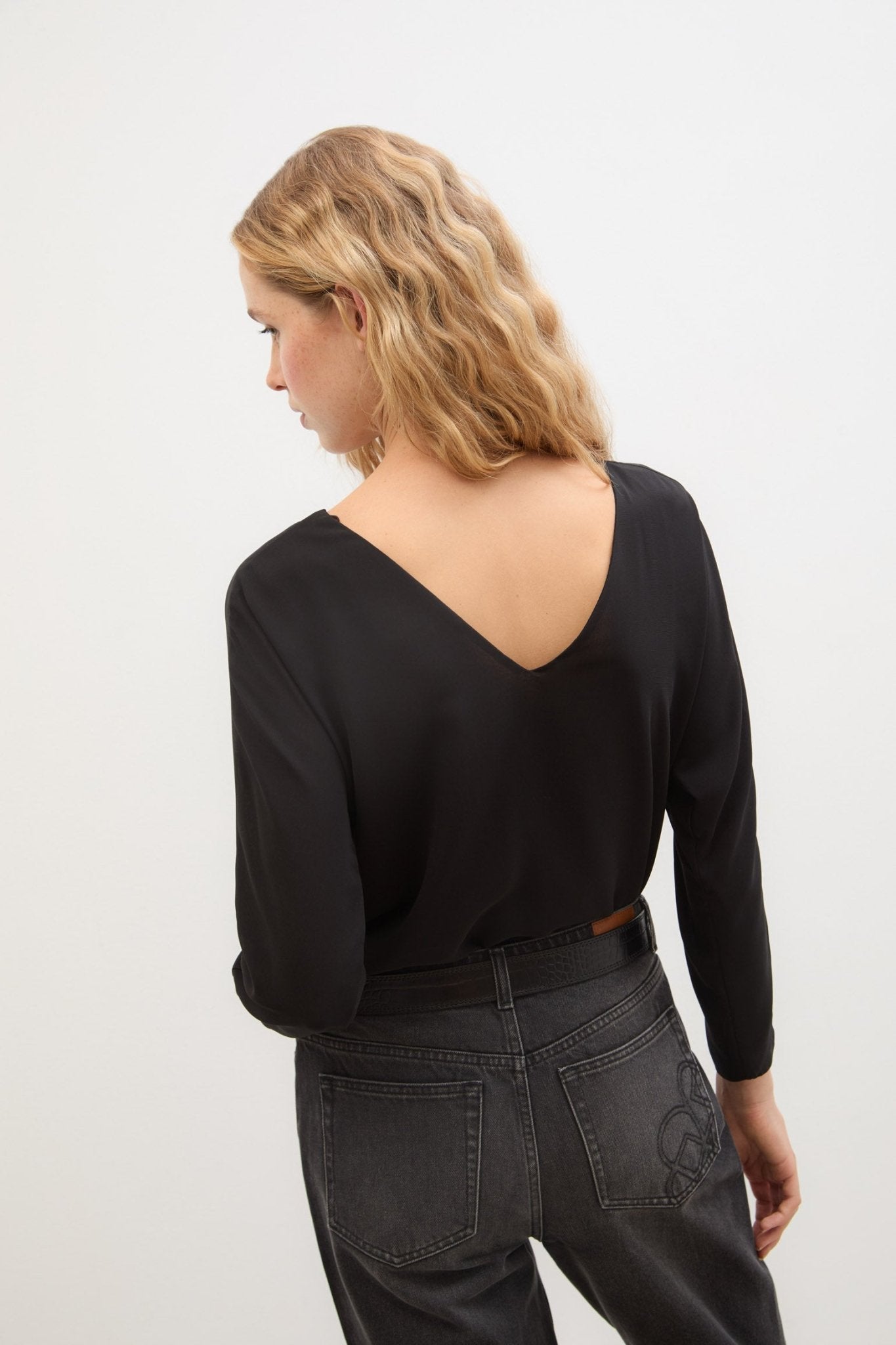 Blusa WASABI Black - BIMANI