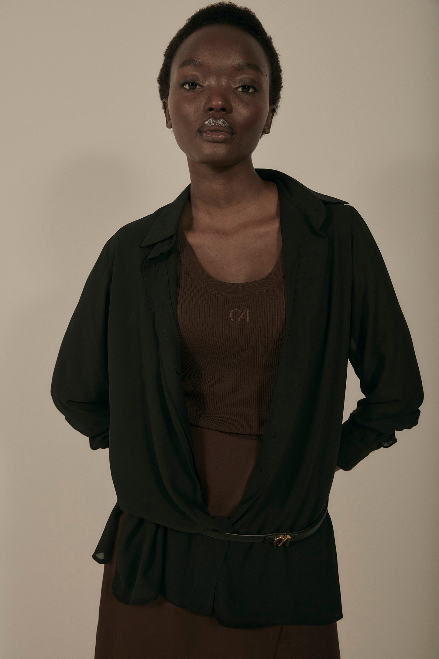 Blusa ESENCIA Negro Magnético