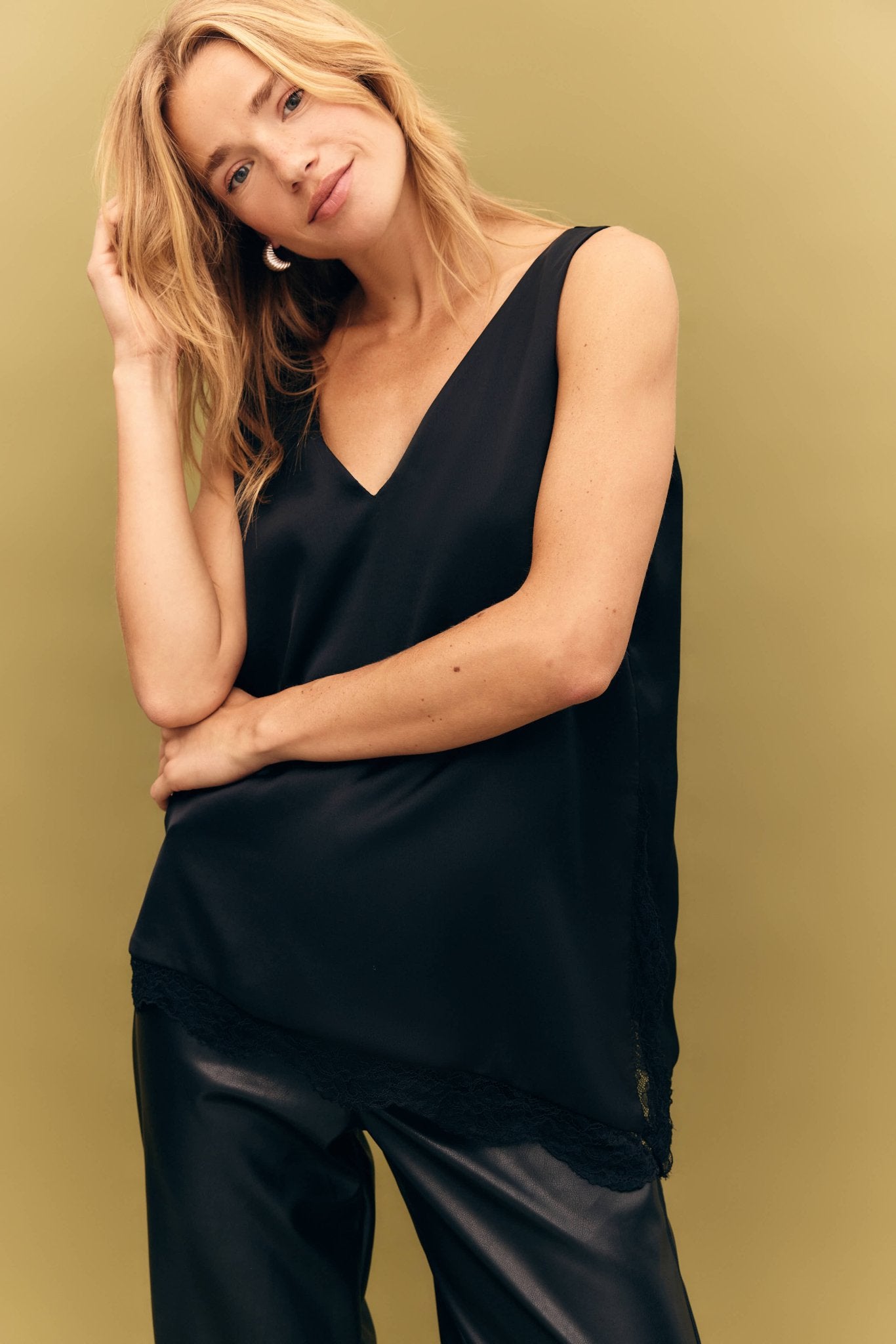 Top AMIRA Negro - BIMANI