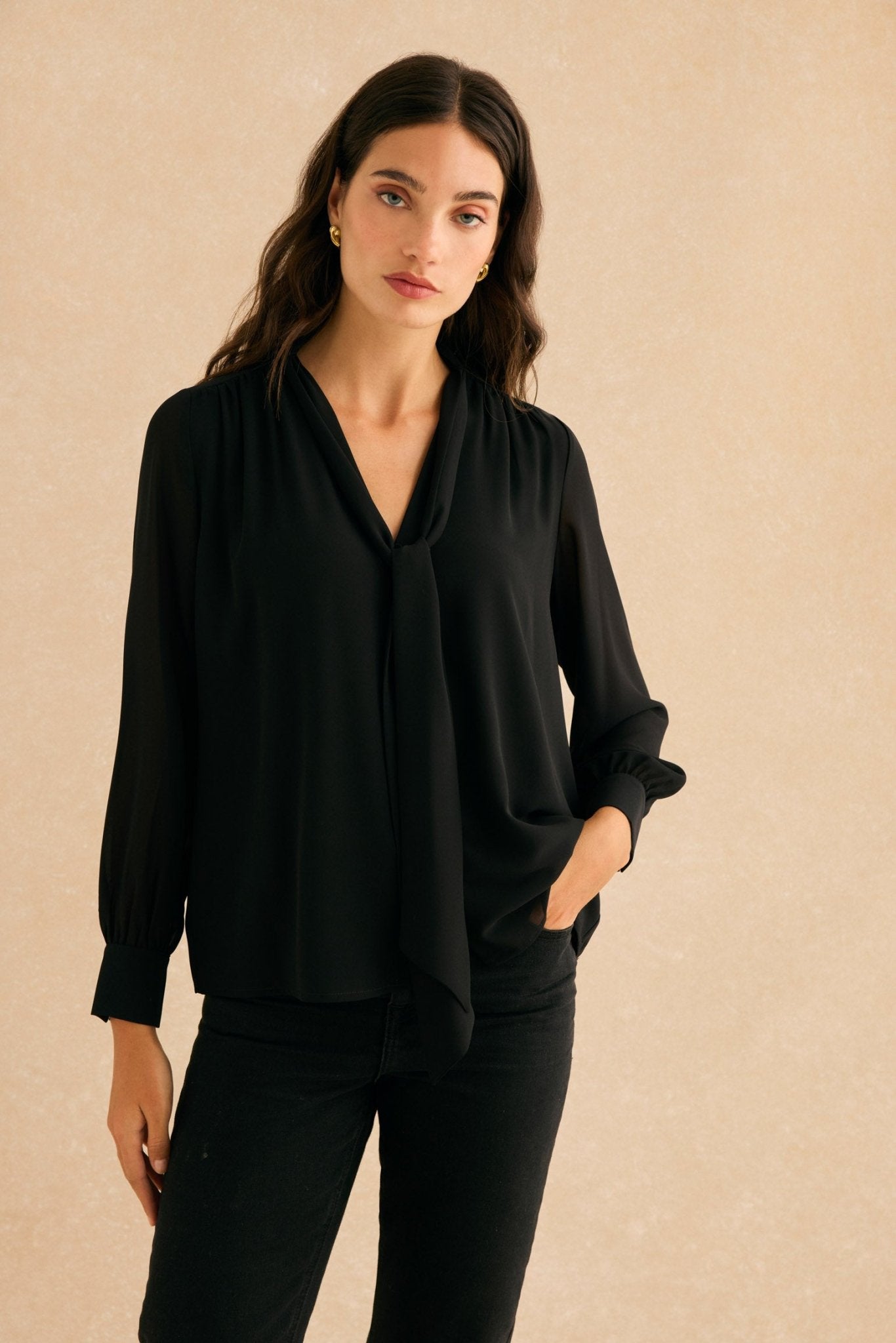 Blusa LAVANDA Negro Magnético - BIMANI