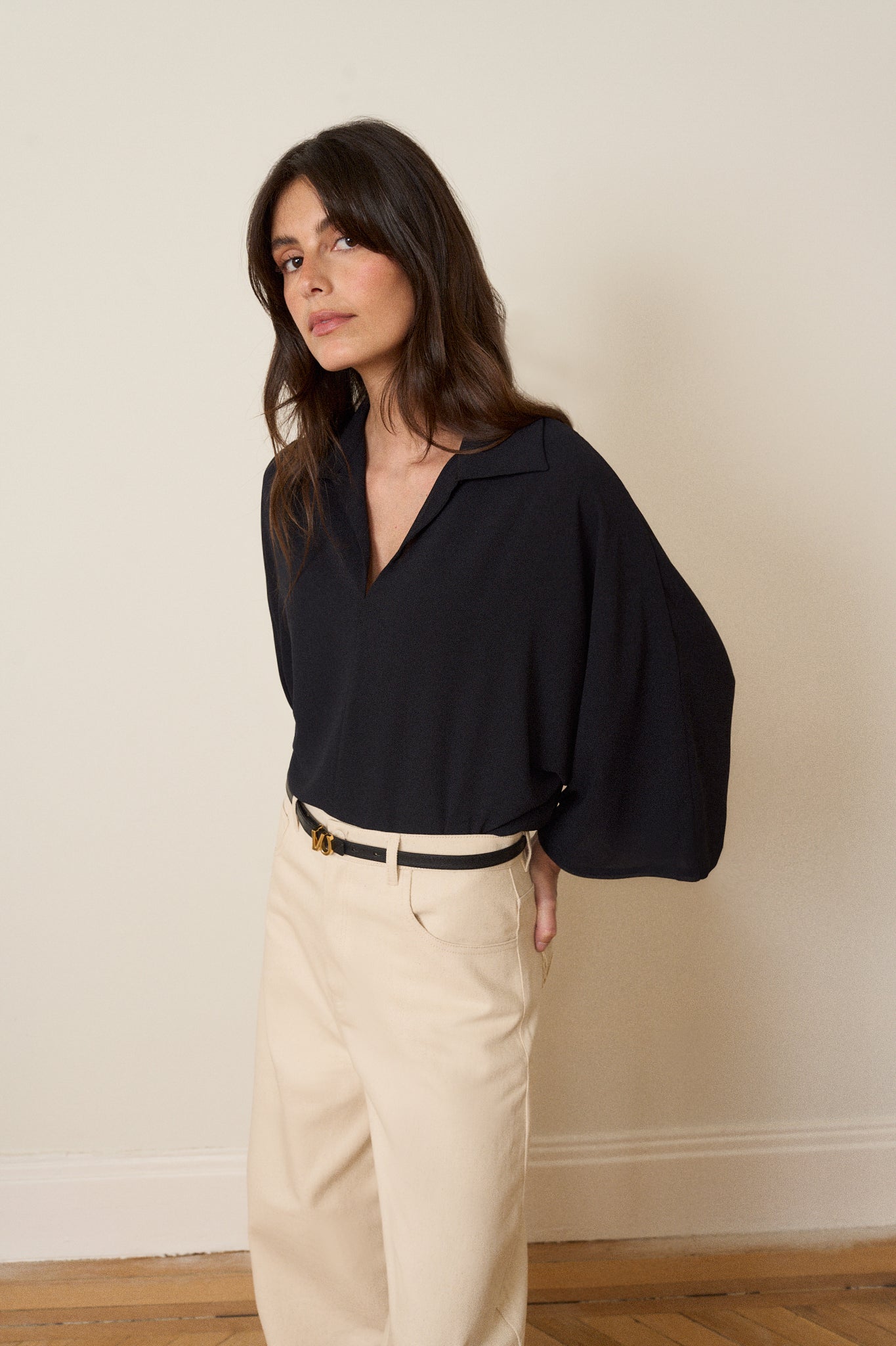 Blusa LUPE Negro Magnético - BIMANI