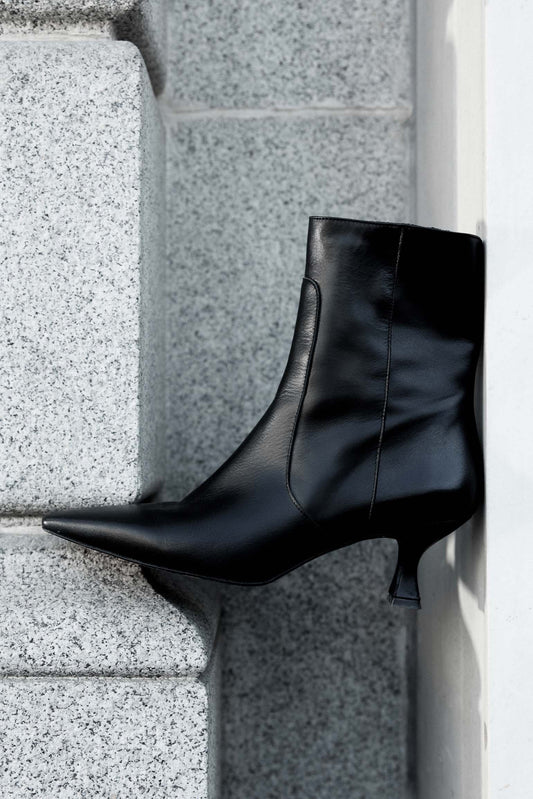 CAROLINA Ankle Boots Black