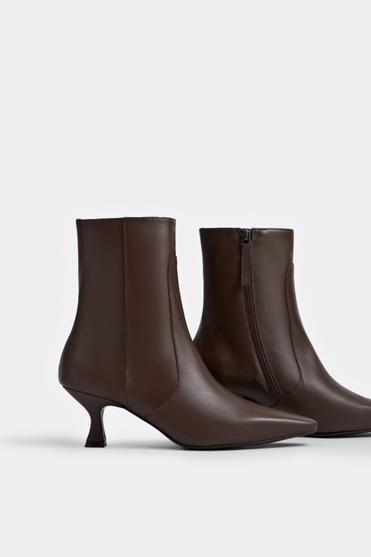 CAROLINA Brown Boot