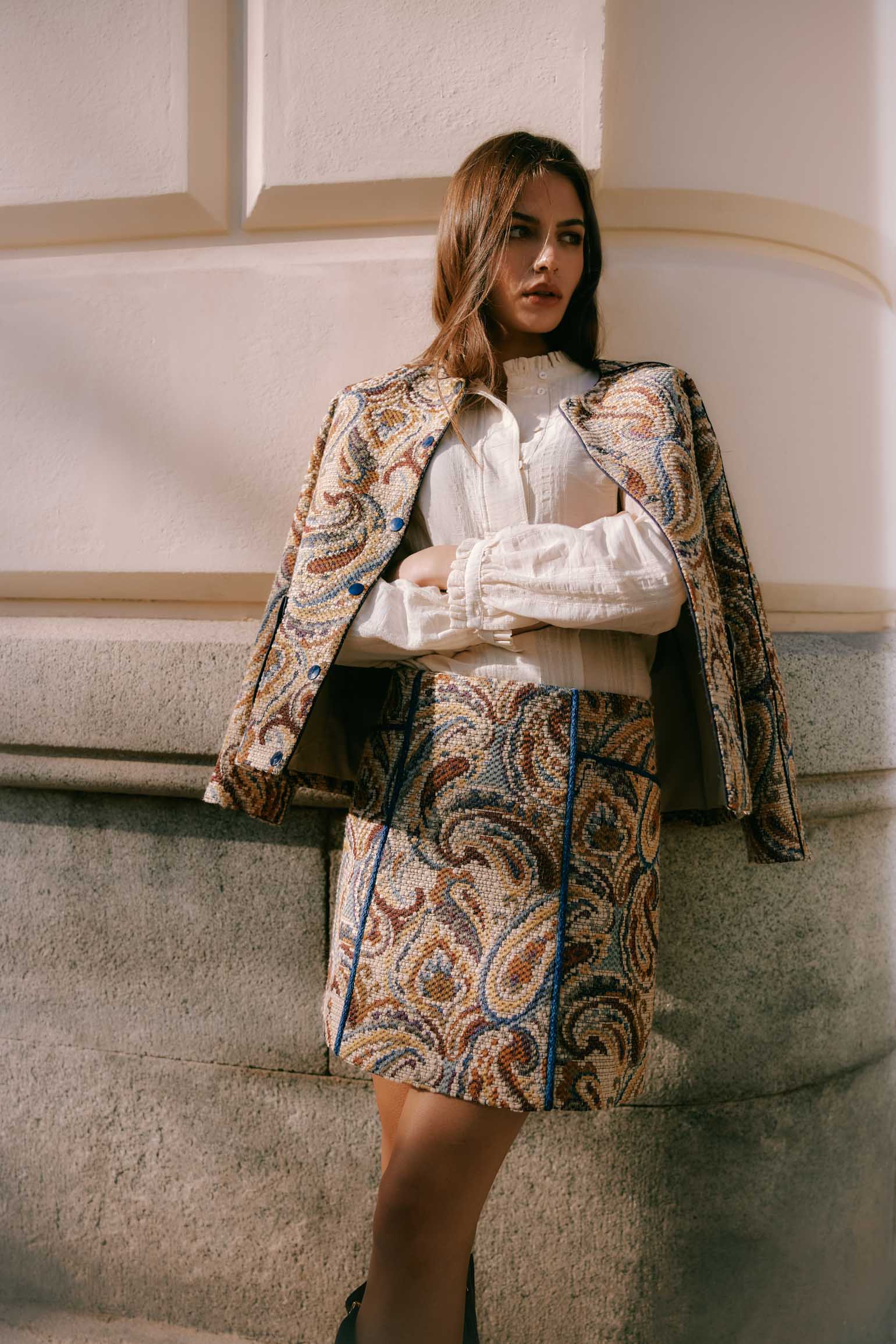 Chaqueta MABEL Estampado Beige - BIMANI