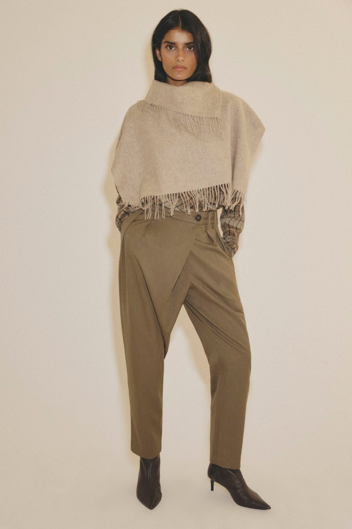 Cuello ALÉS Beige - BIMANI