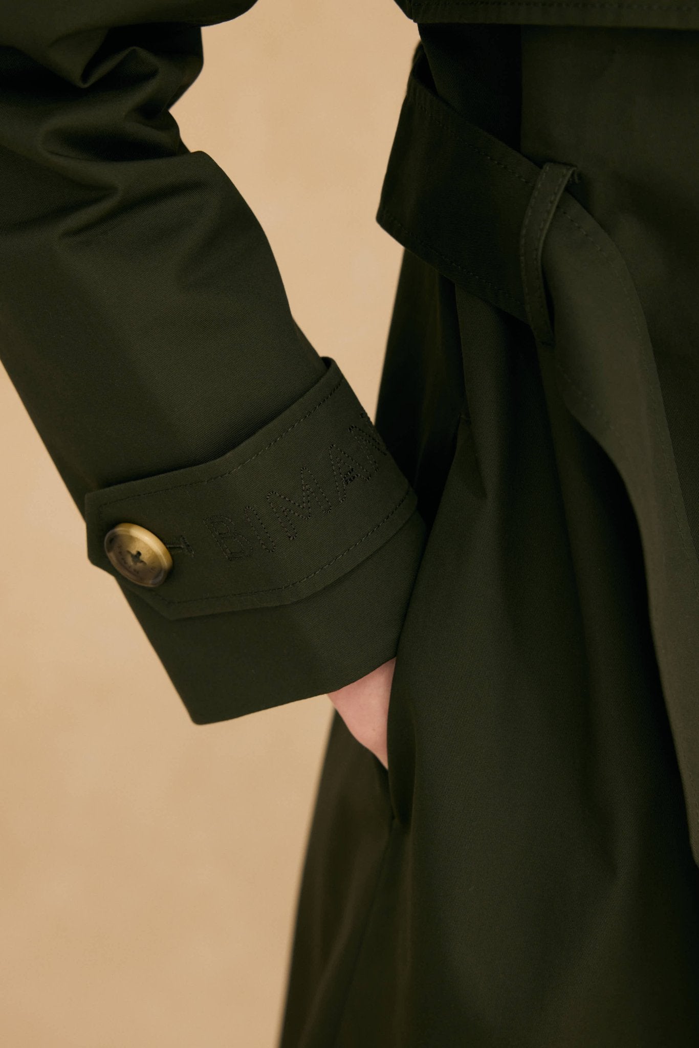 Gabardina ZEGAMA Khaki Picual - BIMANI