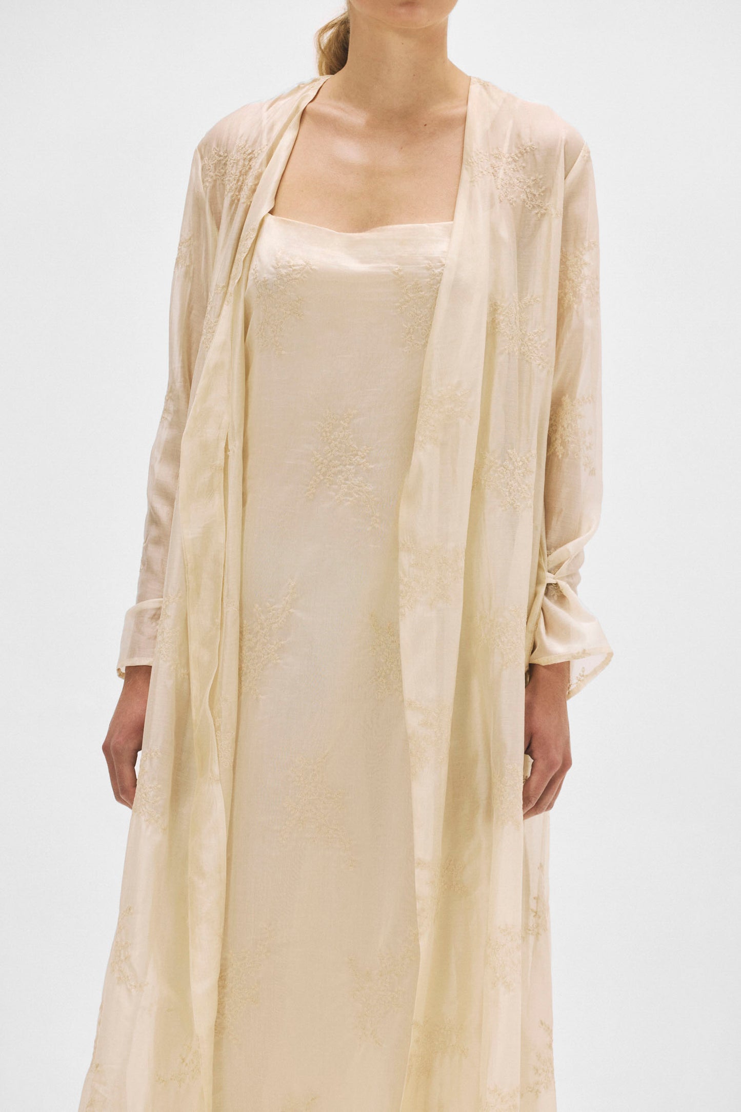 Robe LEONIE Cream