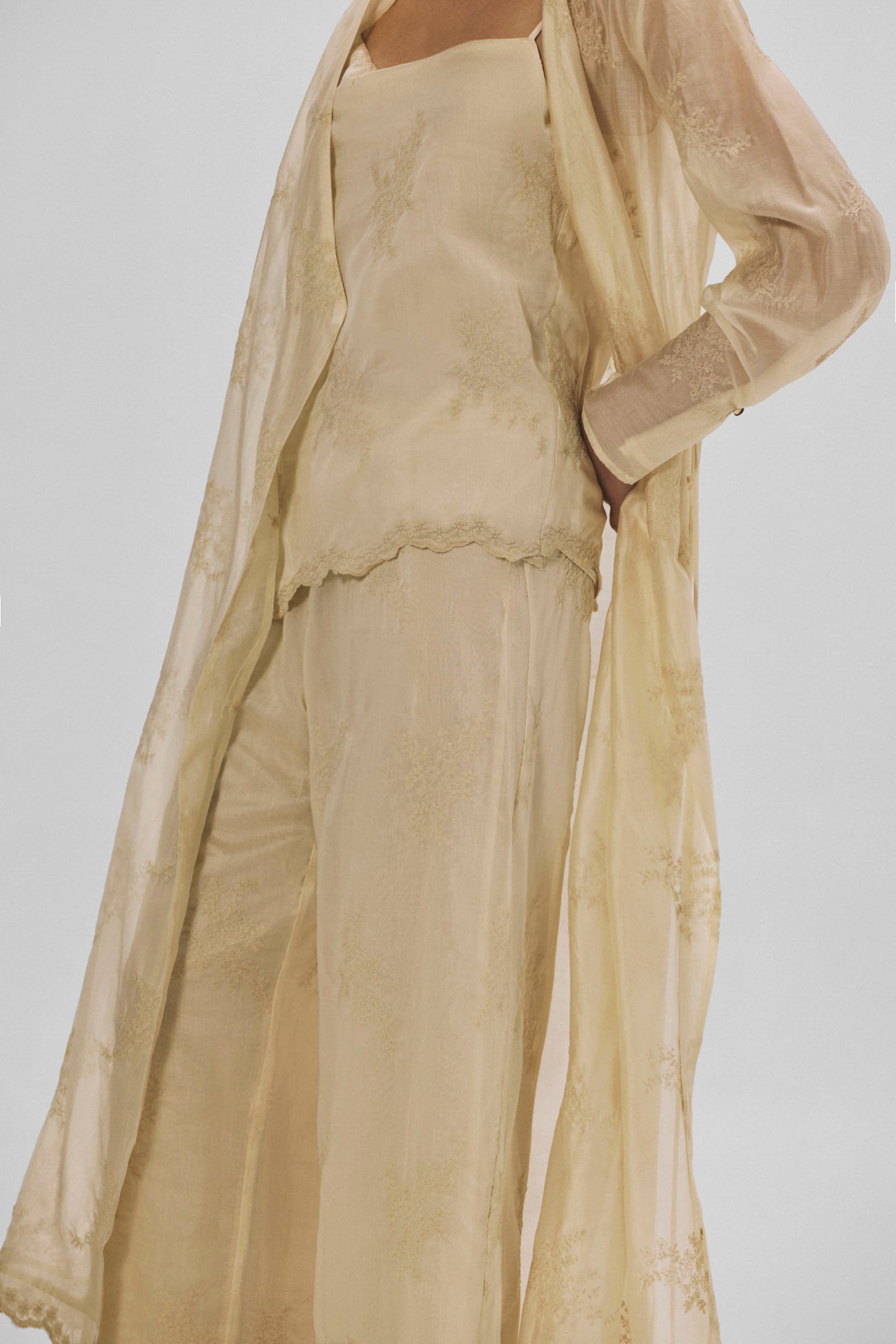 Robe LEONIE Cream