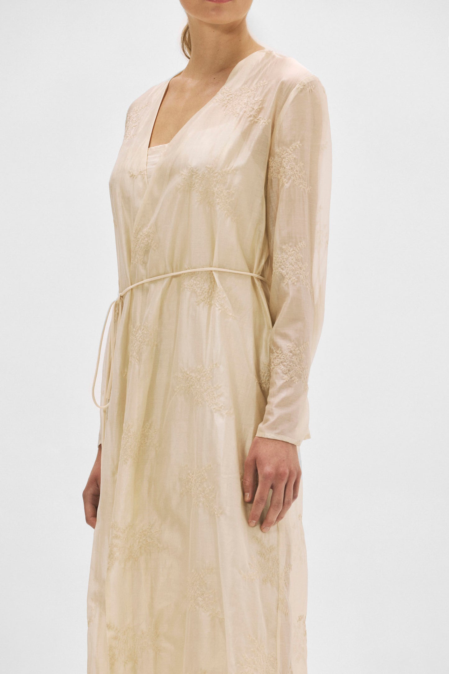Robe LEONIE Cream