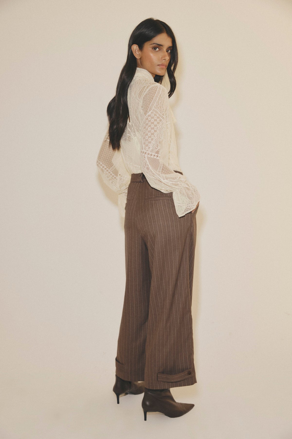 ALTESSE Brown Trousers