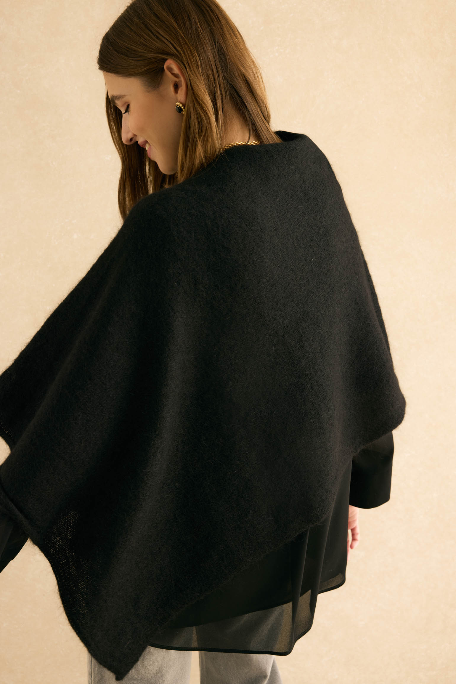 Poncho MOHAIR Negro - BIMANI