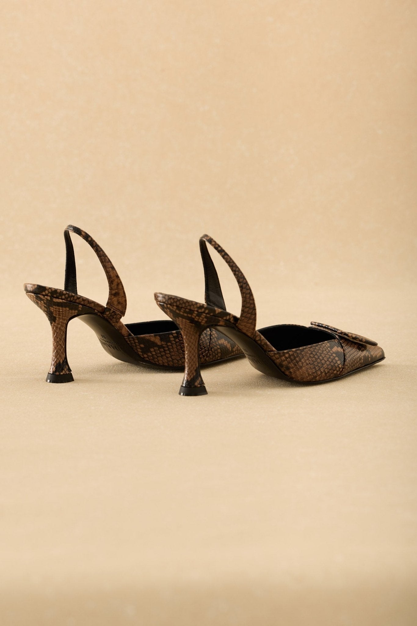 Stiletto NURIA Textura Marrón - BIMANI