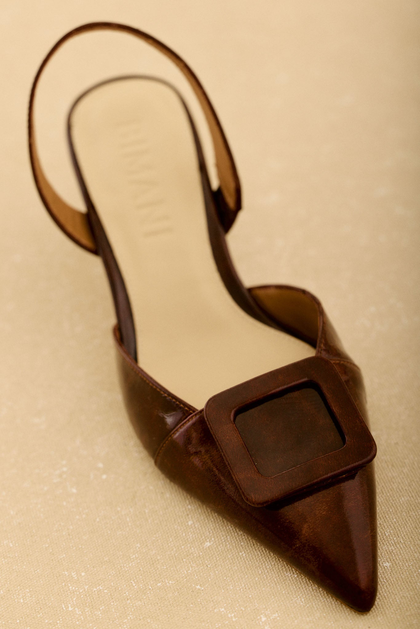 Stiletto NURIA Petite Charol Marrón - BIMANI