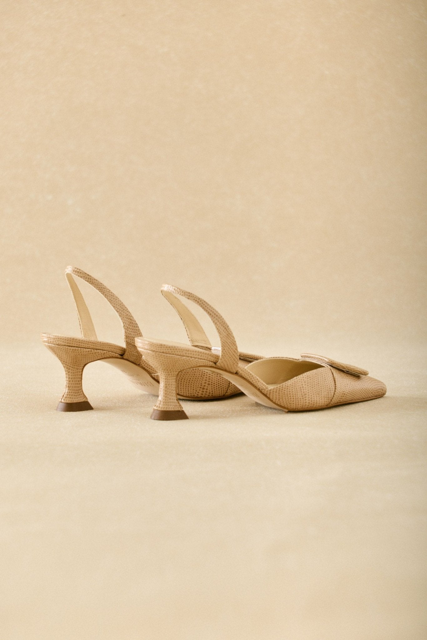 Stiletto NURIA Petite Textura Beige - BIMANI
