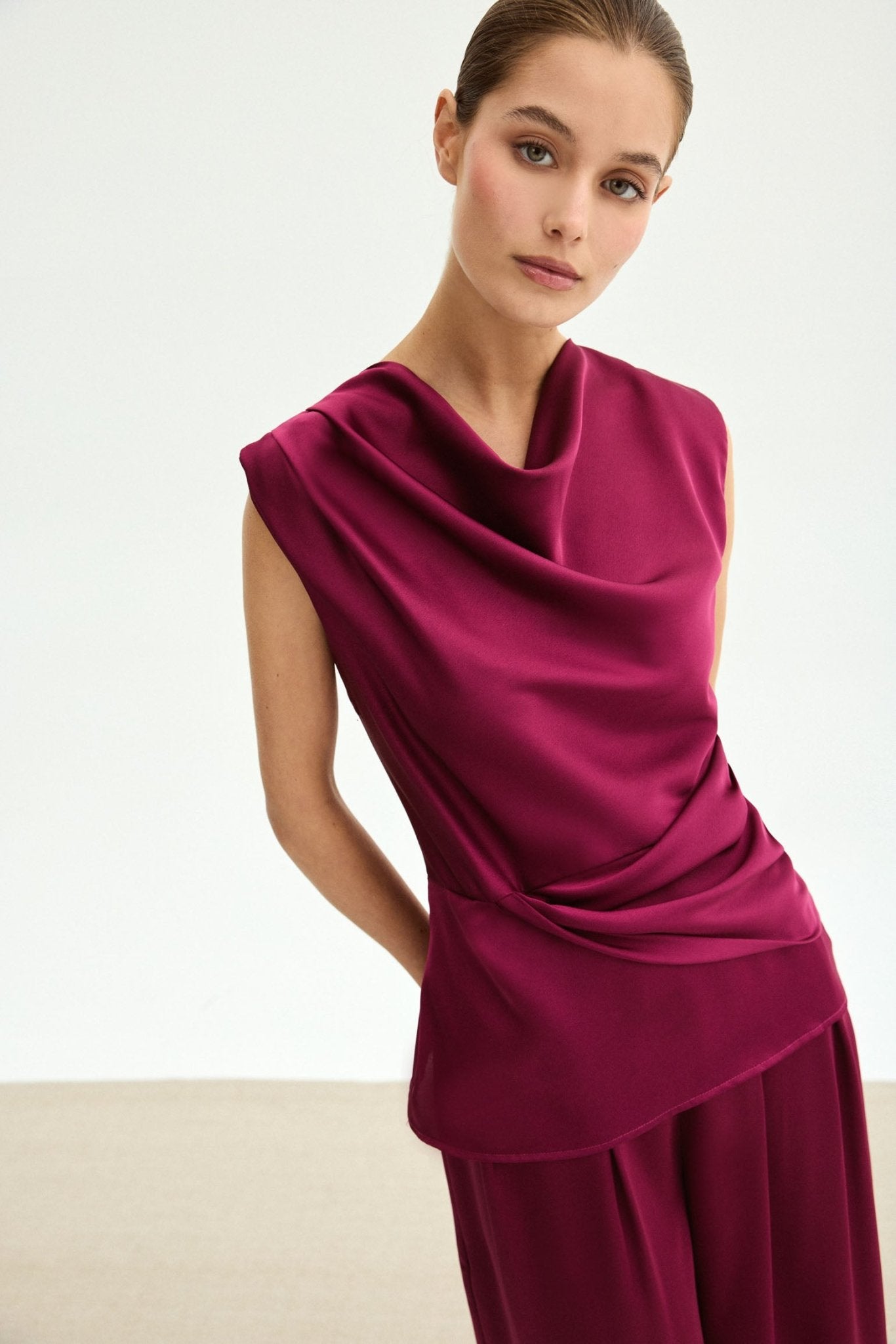 Top EZZIA Cereza Árida - BIMANI