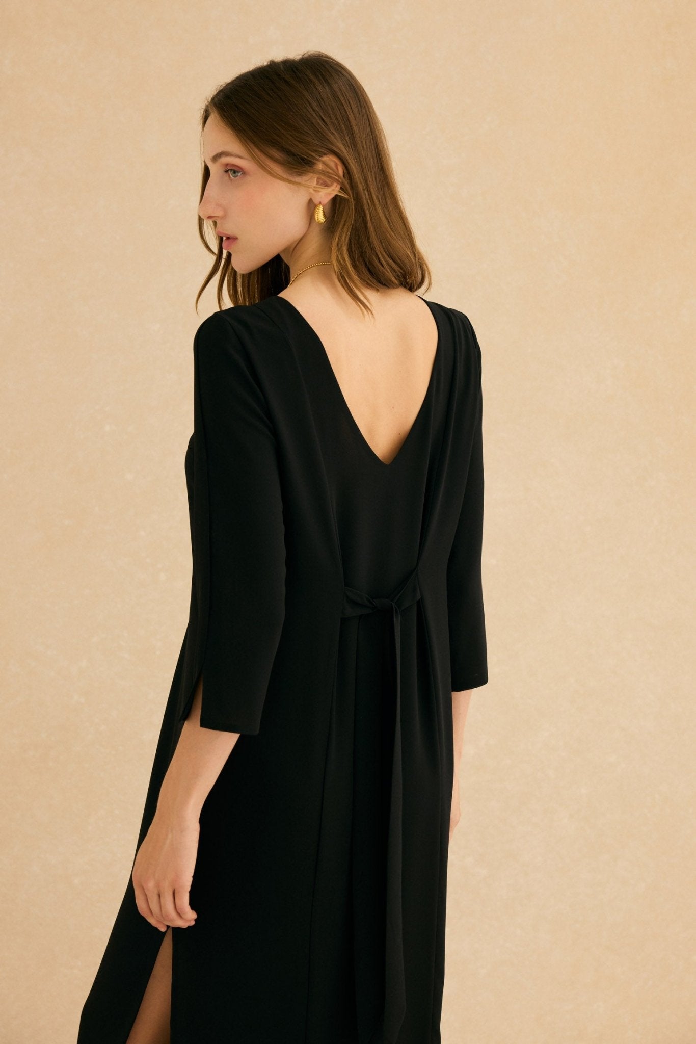 Vestido ABRAZO INVIERNO Negro Magnético - BIMANI